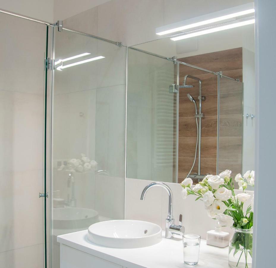 Neartopl Rakowicka Apartments Parking كراكوفيا المظهر الخارجي الصورة